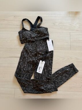 NWT Varley Black Gray Patterned High-Waist Legging & Sports Bra Set XS